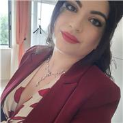 Laureata in Economia aziendale impartisce lezioni di diritto civile, commerciale e tributario